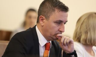 Александър Николов: България пробва да заобиколи санкциите срещу Русия