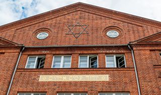 Атакуват синагоги в Германия