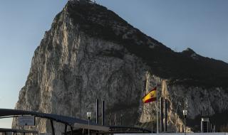 Мадрид: Искаме преки преговори за Гибралтар