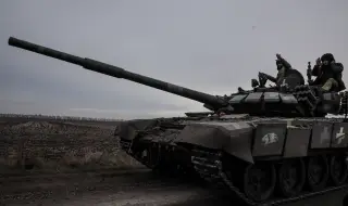 Украйна: Ситуацията на фронта е много тежка, врагът атакува в няколко посоки