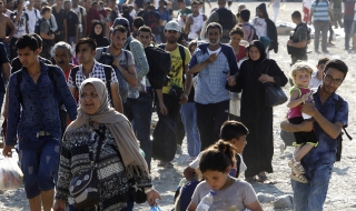 Бежански център организира потока от мигранти в Гевгели