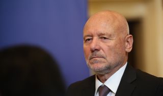 Тодор Тагарев обясни за пореден път: Няма да изпращаме жива сила в Украйна