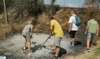 Четири деца спасиха село от пожар 