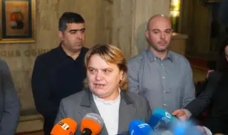 Надежда Бобчева: Заради очакваните валежи през нощта в готовност са 160 снегопочистващи машини