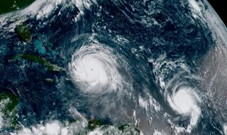 Страшен ураган приближава Флорида