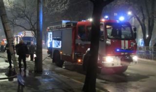 Пожар в жилищен блок в центъра на Русе