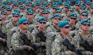 Ukraine to mobilize 160,000 people to fill its army 