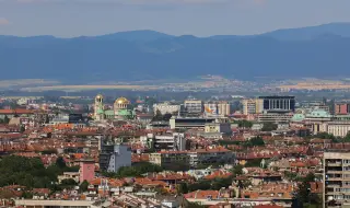 Българите намаляват, застаряват и живеят основно в 6 града