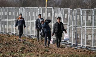 130 000 бежанци са преминали границата на Турция