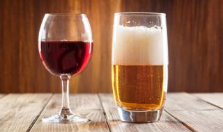 Депутатите скоростно намаляват ДДС за виното и бирата преди ваканцията си