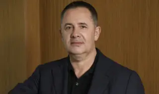 Бежанец милиардер: Как най-богатият човек в Албания натрупа състоянието си