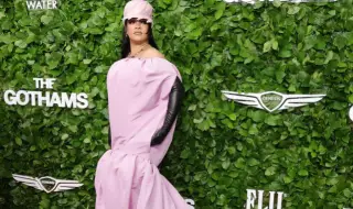 Риана се появи в потресаващ тоалет на Gotham Film Awards, вижте кои обраха наградите