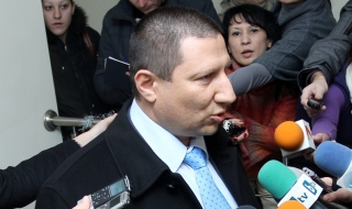 Прокуратурата ще поиска постоянно задържане на Енимехмедов