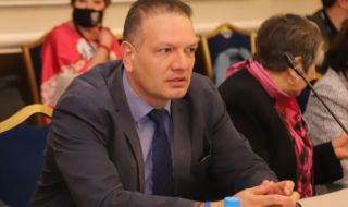 Петър Славов: От ВСС ще се опитат „максимално бързо да потулят" темата с Гешев