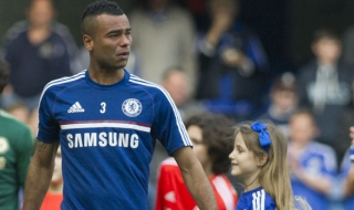 Рома на крачка от договор с Ашли Коул