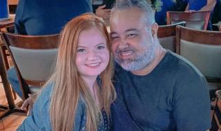 Съпрузи с огромна възрастова разлика бяха разпитани от полицаи заради детското лице на жената