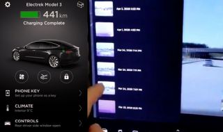 Собствениците на Tesla ще получат дистанционен достъп до бордовите камери