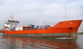 Украйна: Български танкер наруши ембаргото на Крим (СНИМКИ)