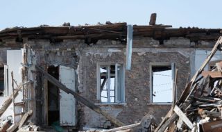 Най-малко 17 души са убити при ракетна атака в украинския град Запорожие