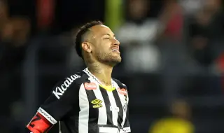 Неймар поднови тренировки малко повече от месец след операцията