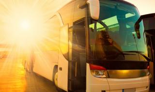 Пътнически автобус, пътуващ за Силистра, аварира 4 пъти