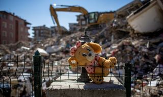 Турция ще започне строителството на къщи в засегнатите от земетресението окръзи през март