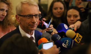 След срещата Денков-Габриел: Министри от ГЕРБ-СДС няма да има, търсят се експерти за правителството