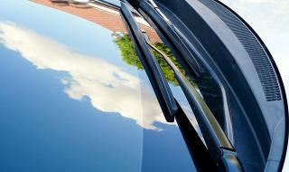 5 полезни функции, скрити в автомобилното стъкло