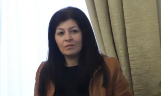 Севделина Арнаудова за протеста срещу Борисов: Мутренско поведение! Как имате очи да гледате семействата си?