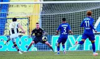 Светослав Вуцов привлича вниманието на лидера в Швейцария