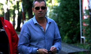 Локо (Сф) с оферти към Божинов и Майкъла