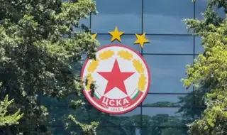 ЦСКА постави емблемата на "Българска армия"