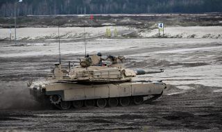 Първите танкове "Ейбрамс" ще пристигнат в Украйна следващата седмица