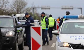 Около 40 000 автомобила са излезли от София вчера