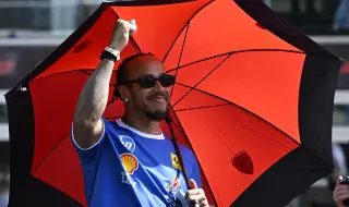 Люис Хамилтън планира да придобие отбор в MotoGP