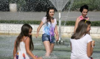 Времето днес, прогноза за събота, 15 юли:Температурите падат в цялата страна, но остава горещо