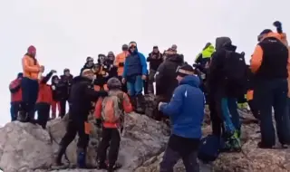 Българските изследователи на Антарктида посрещнаха 2026 година