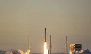 Русия изведе в орбита сателит на Иран 