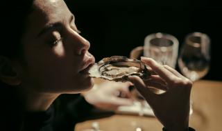 Жените ще мислят само за секс, ако ядат тези 2 храни