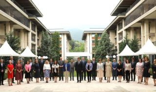 Кирил Петков събра чуждите посланици у нас на работна закуска