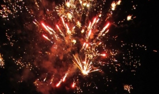 Неизправни фойерверки раниха 28 души в Калифорния