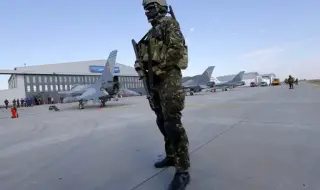 Въздушна война! Един и същи пилот е свалил и двата дрона, навлезли във въздушното пространство на Румъния