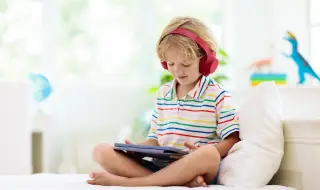От компютрите децата оглупяват, вместо да поумняват?