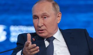 Санкт Петербург иска Путин да бъде обвинен в държавна измяна