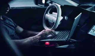 Феновете останаха разочаровани от интериора на „революционния“ Jaguar