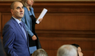 Цветан Цветанов: Не е имало чадър нито над Бисеров, нито над когото и да било