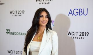 Вижте Ким Кардашиян на 8 (СНИМКА)