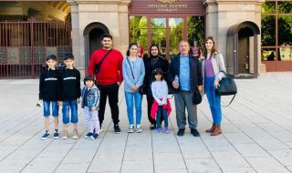 Афганистанците, евакуирани с помощта на България, разгледаха София
