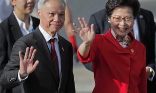 Новият лидер на Хонг Конг положи клетва (СНИМКИ)