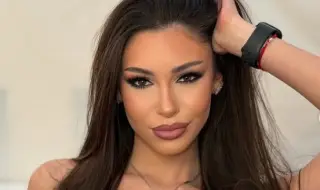 Дъщерята на Биляна Йотовска - ослепителна като майка си на модния подиум (СНИМКА)